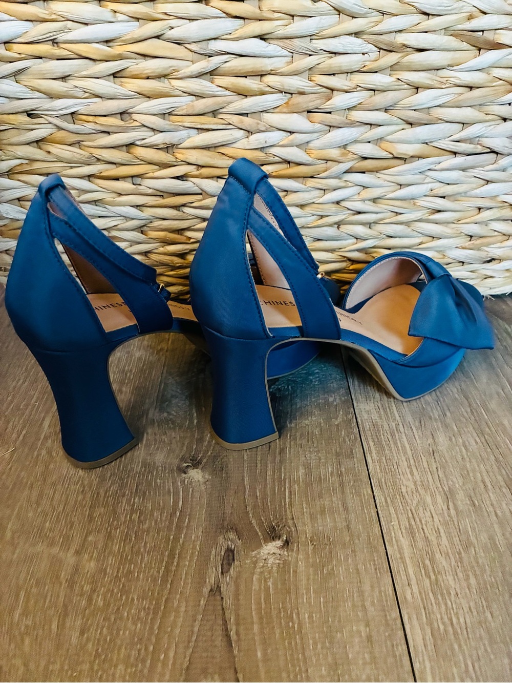 🎁 Chinese Laundry Navy Bow Ankle-Strap Platform Heels Size 7 NIB - Picture 6 of 16